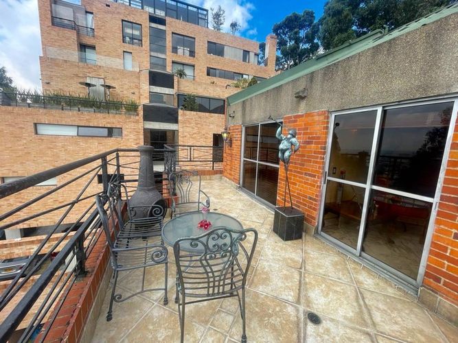 Apartamento de 5 alcobas en venta en Los Rosales, Bogotá, 279 m² · foto 10 de 24