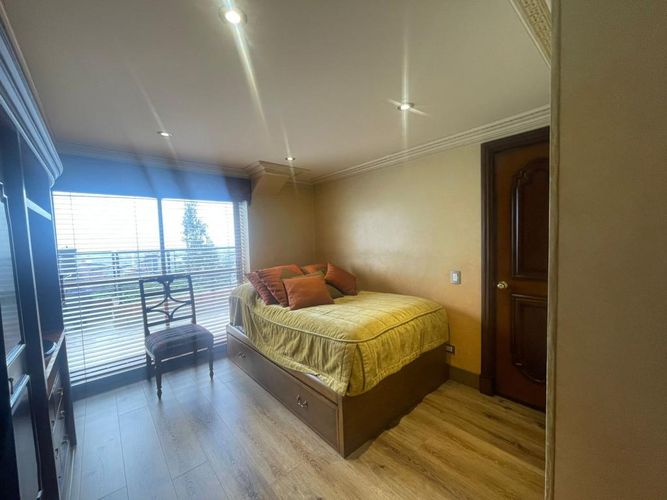 Apartamento de 5 alcobas en venta en Los Rosales, Bogotá, 279 m² · foto 17 de 24