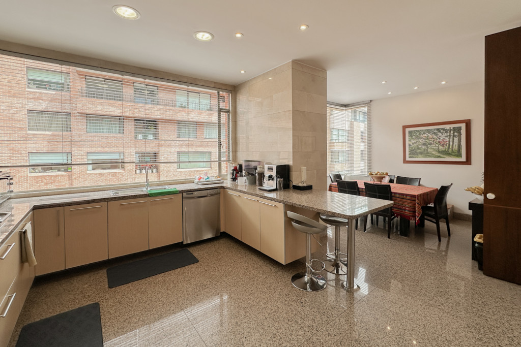 Apartamento en venta en El Refugio, Bogotá · foto 9 de 24