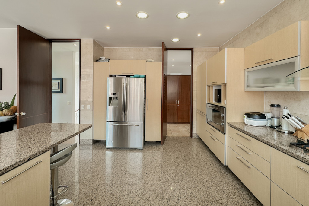 Apartamento en venta en El Refugio, Bogotá · foto 10 de 24