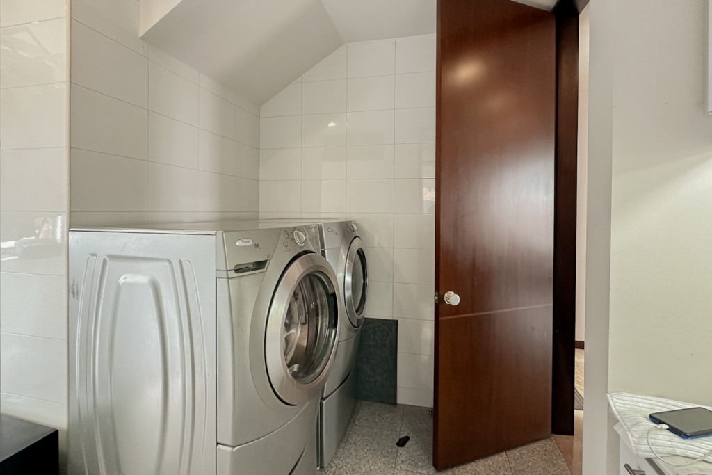 Apartamento en venta en El Refugio, Bogotá · foto 23 de 24