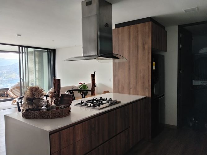 Apartamento de 2 alcobas en arriendo en El Poblado, Medellín, 120 m² · foto 5 de 20