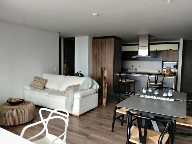 Apartamento de 2 alcobas en arriendo en El Poblado, Medellín, 120 m² · foto 6 de 20