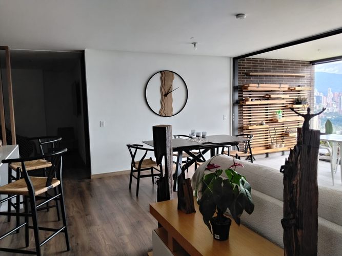 Apartamento de 2 alcobas en arriendo en El Poblado, Medellín, 120 m² · foto 8 de 20