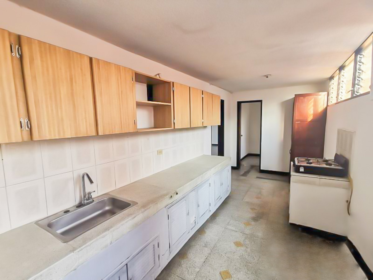 Apartment for sale in Boston, Medellín 3
