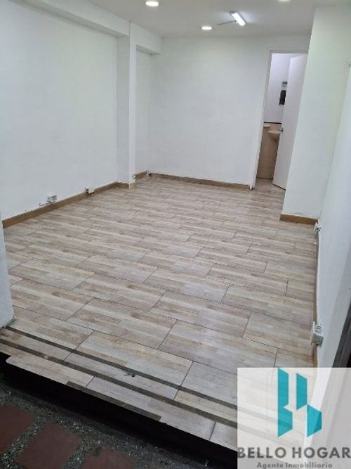 Local en arriendo en Laureles, Medellín, 17 m² · foto 4 de 9