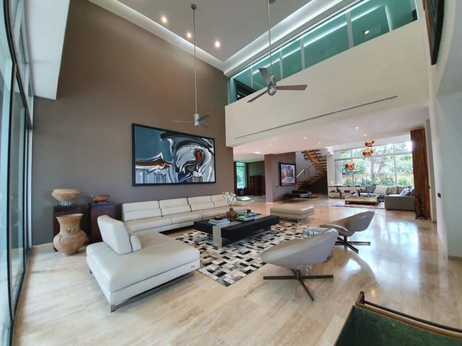 Casa de 6 alcobas en venta en Altos Del Prado, Barranquilla, 1100 m² · foto 2 de 24