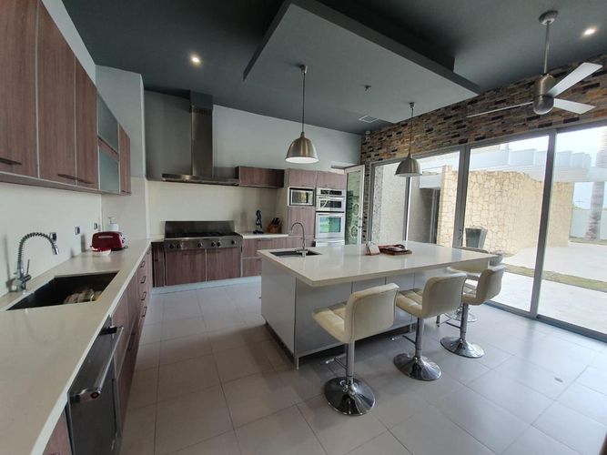 Casa de 6 alcobas en venta en Altos Del Prado, Barranquilla, 1100 m² · foto 10 de 24