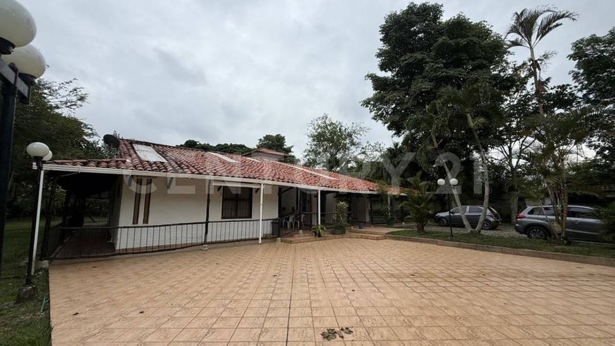 Casa de 3 alcobas en venta en Villa Fatima, Cali, 846 m² · foto 5 de 18