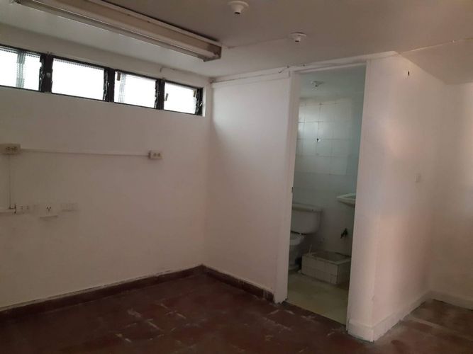 Local en arriendo en El Poblado, Medellín, 40 m² · foto 9 de 23