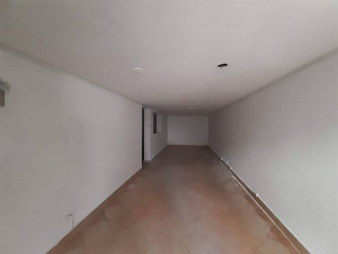 Local en arriendo en El Poblado, Medellín, 40 m² · foto 16 de 23
