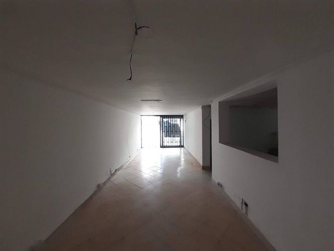 Local en arriendo en El Poblado, Medellín, 40 m² · foto 22 de 23