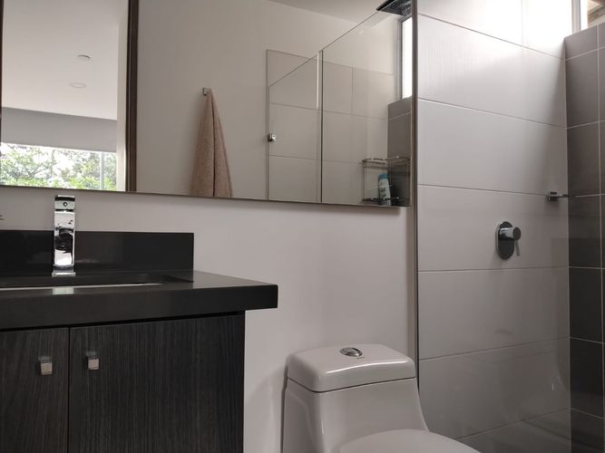 Apartamento de 3 alcobas en arriendo en El Poblado, Medellín, 135 m² · foto 18 de 20