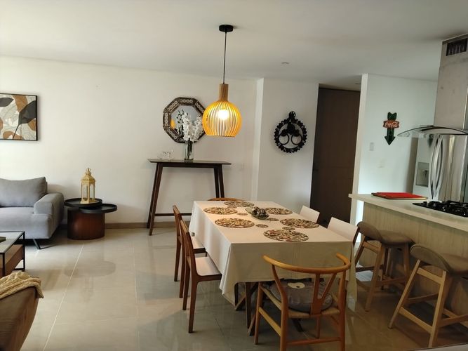 Apartamento de 3 alcobas en arriendo en El Poblado, Medellín, 135 m² · foto 3 de 20