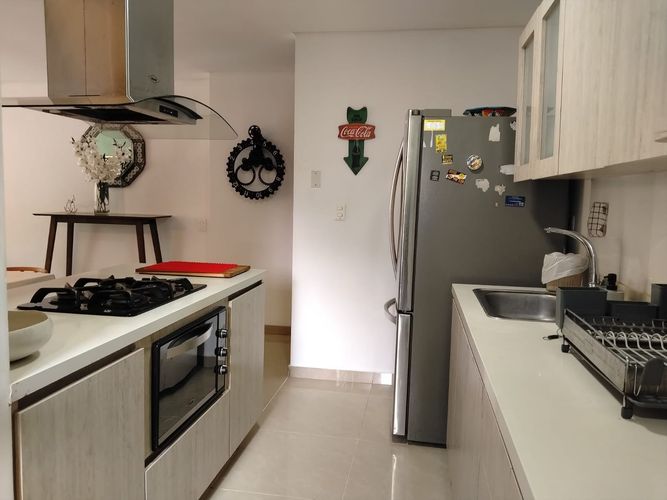 Apartamento de 3 alcobas en arriendo en El Poblado, Medellín, 135 m² · foto 5 de 20