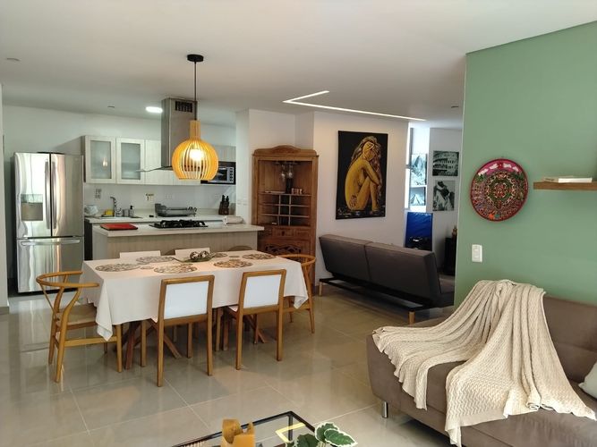 Apartamento de 3 alcobas en arriendo en El Poblado, Medellín, 135 m² · foto 4 de 20