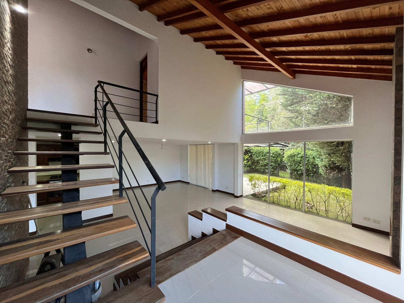 3BR House in Santa Elena (180 m²) - 3
