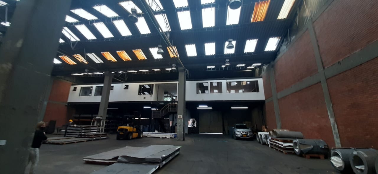 Bodega en Arriendo en Montevideo, Bogotá