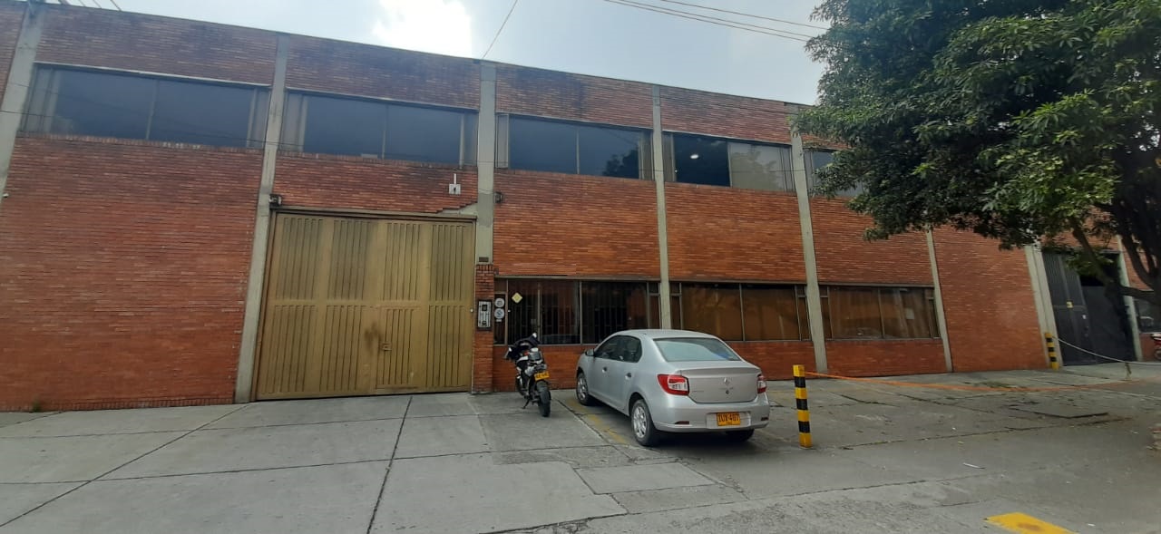 Bodega en Arriendo en Montevideo, Bogotá