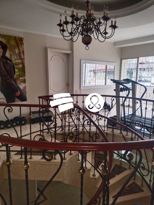 Casa de 5 alcobas en venta en Laureles, Medellín, 252 m² · foto 13 de 17