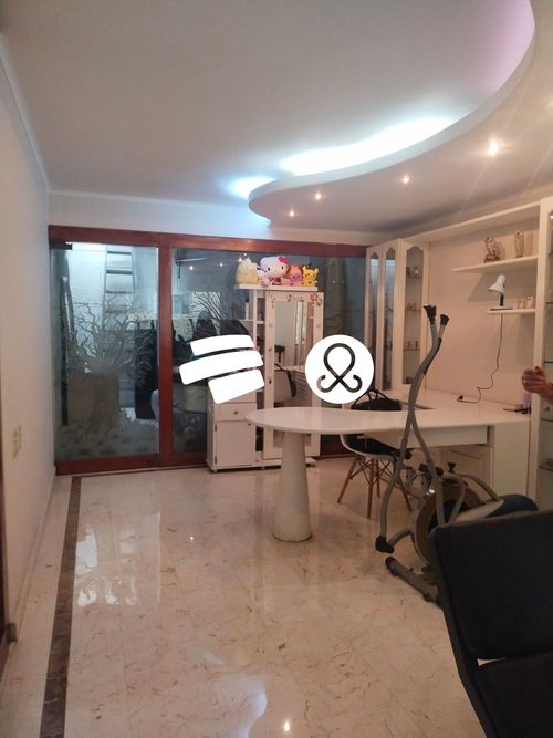 Casa de 5 alcobas en venta en Laureles, Medellín, 252 m² · foto 16 de 17