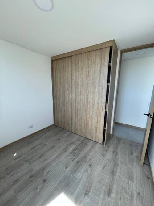 Apartamento de 2 alcobas en arriendo en Rionegro, 75 m² · foto 10 de 14