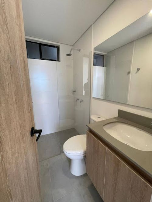 Apartamento de 2 alcobas en arriendo en Rionegro, 75 m² · foto 13 de 14