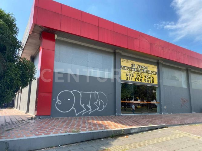 Local en arriendo en Prados Del Norte, Cali, 1023 m² · foto 2 de 24