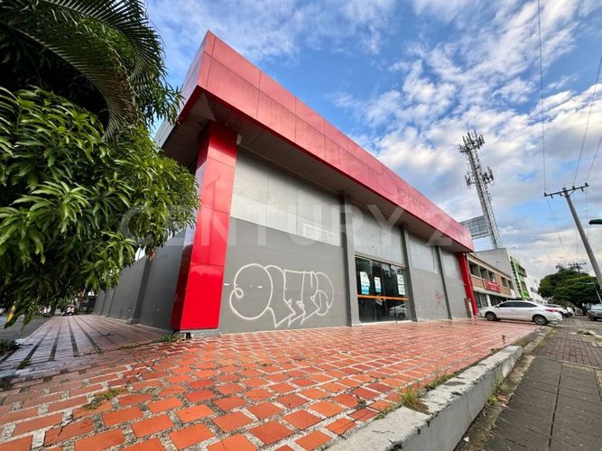 Local en arriendo en Prados Del Norte, Cali, 1023 m² · foto 9 de 24
