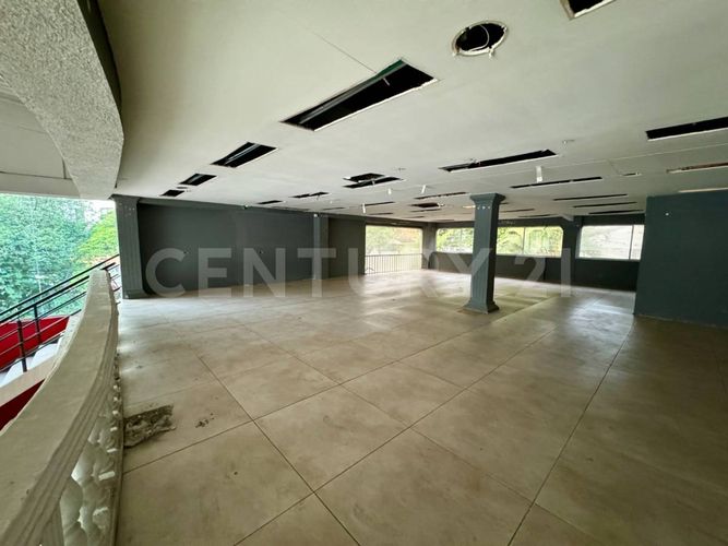 Local en arriendo en Prados Del Norte, Cali, 1023 m² · foto 17 de 24