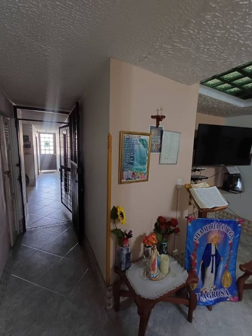 Casa de 7 alcobas en venta en San Alonso, Bucaramanga, 296 m² · foto 3 de 19