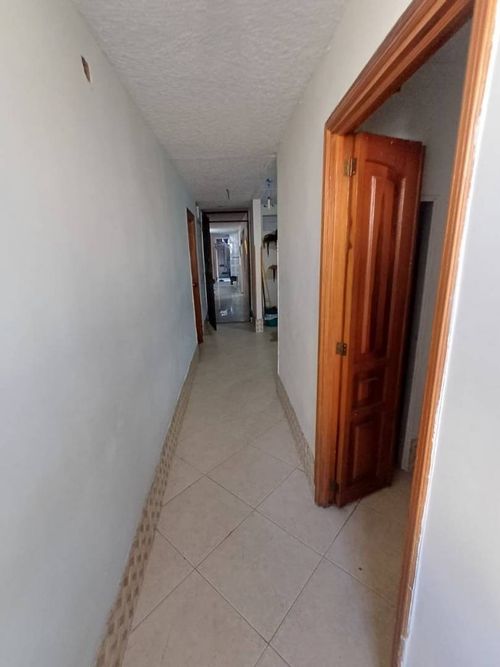 Casa de 7 alcobas en venta en San Alonso, Bucaramanga, 296 m² · foto 4 de 19