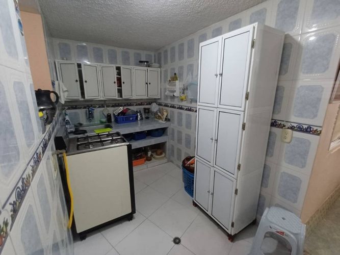 Casa de 7 alcobas en venta en San Alonso, Bucaramanga, 296 m² · foto 5 de 19
