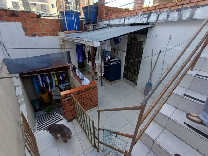 Casa de 7 alcobas en venta en San Alonso, Bucaramanga, 296 m² · foto 15 de 19