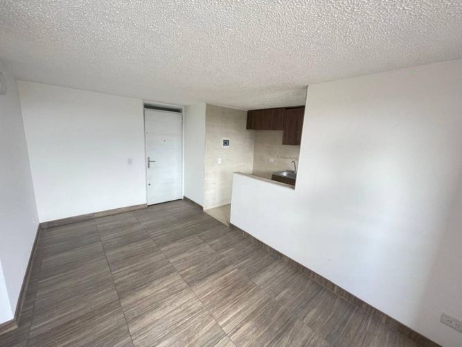 Apartamento de 3 alcobas en venta en La Prosperidad, Madrid, 52 m² · foto 3 de 24