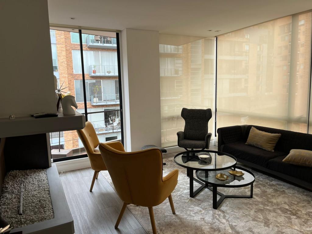Apartamento en venta en El Refugio, Bogotá · foto 3 de 20