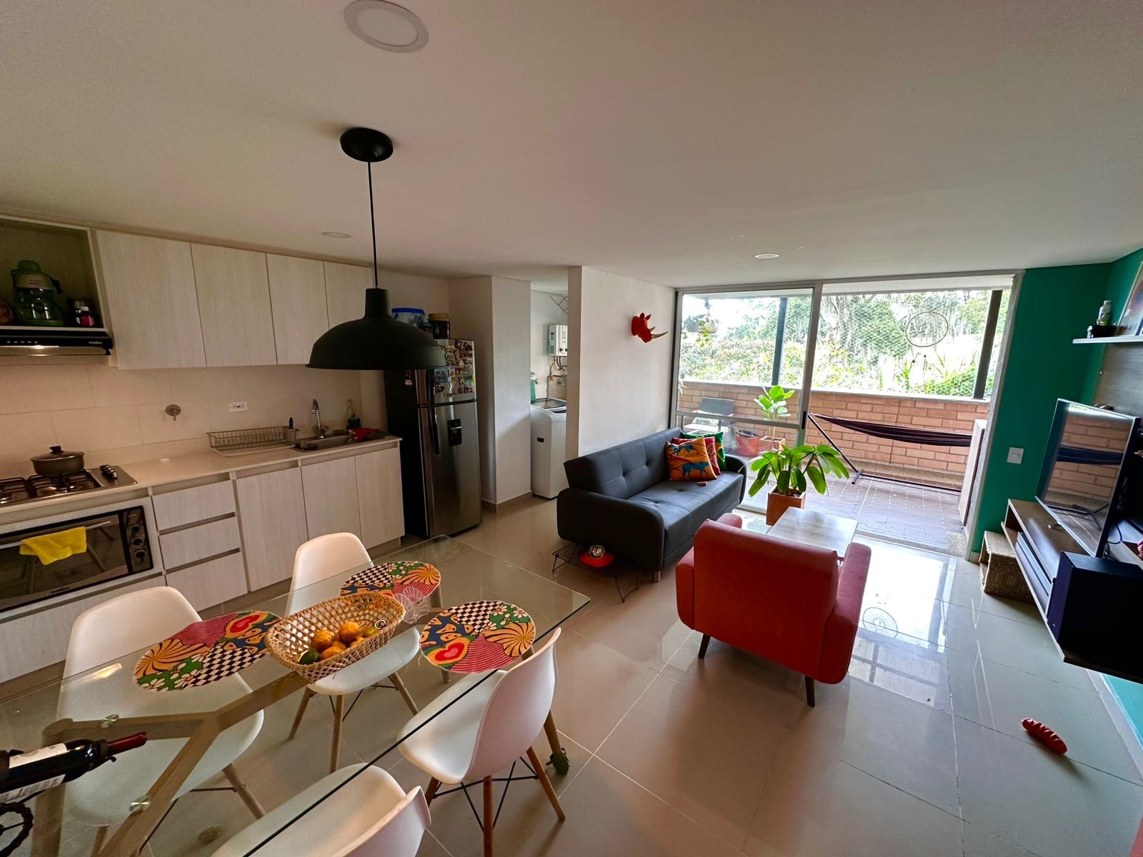 Apartamento en venta en La Ferreria, La Estrella · foto 2 de 19