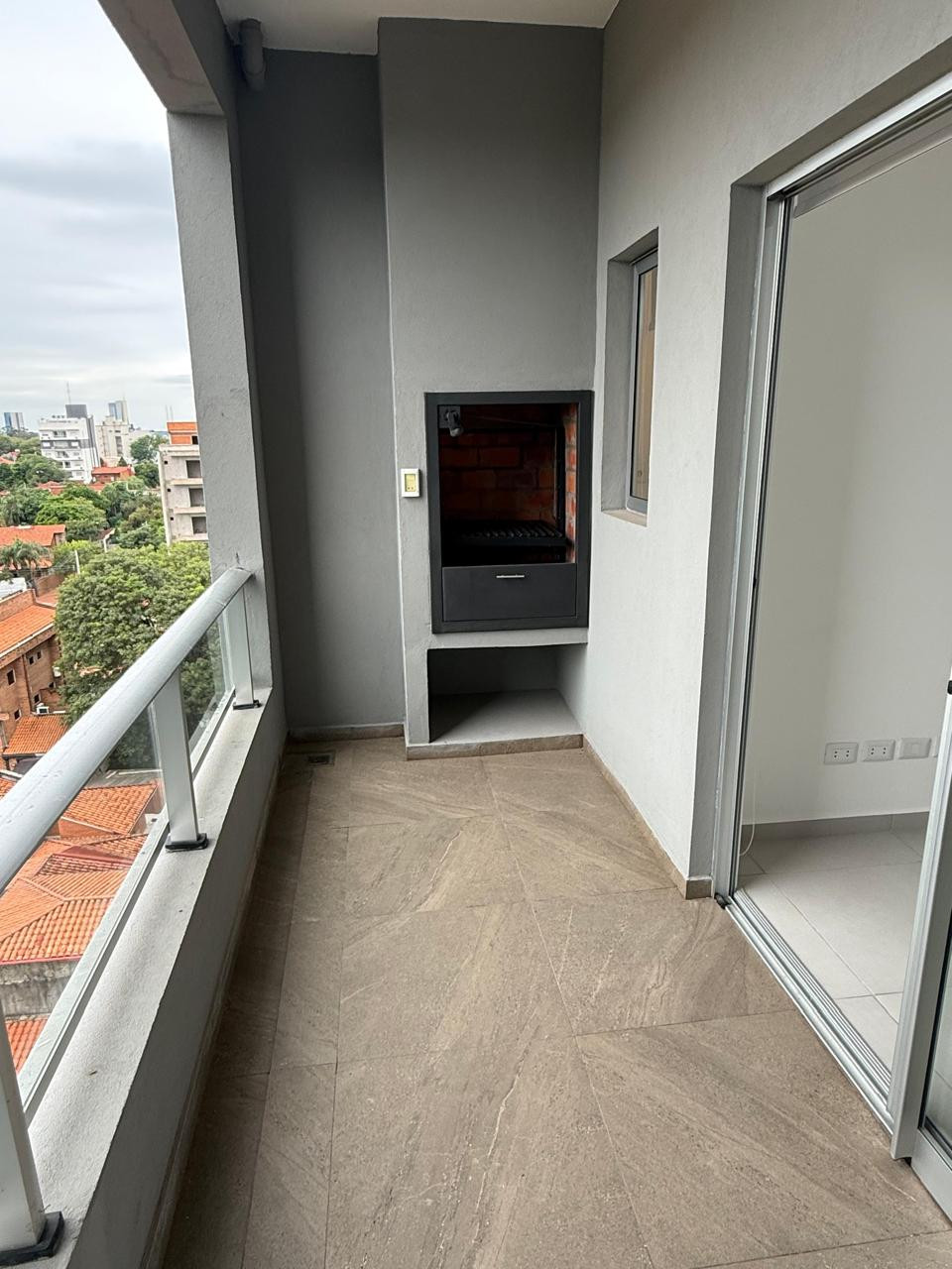 Exclusivo Departamento en Alquiler en Molas López: Vive la Experiencia de un Hogar Sofisticado