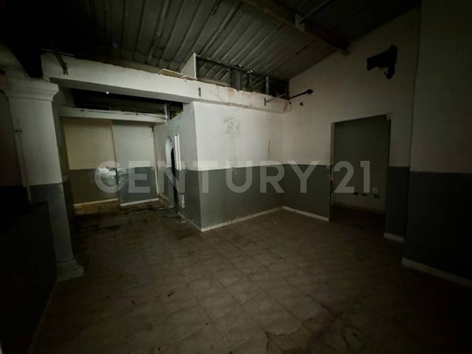 Local en venta en Prados Del Norte, Cali, 1023 m² · foto 22 de 24