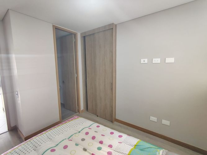 Apartamento de 3 alcobas en arriendo en El Poblado, Medellín, 102 m² · foto 13 de 18
