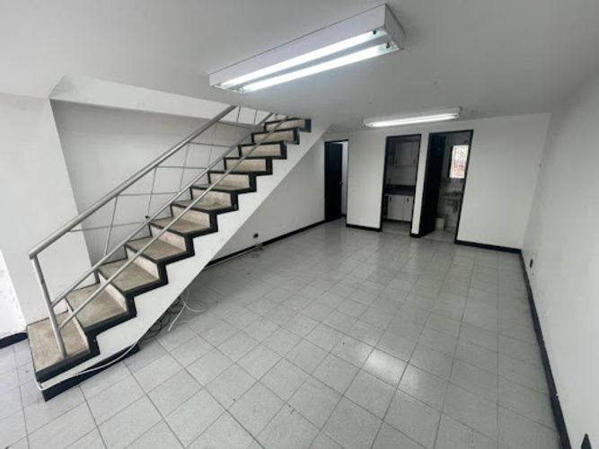 Local en arriendo en Lorena, Medellín, 90 m² · foto 3 de 17