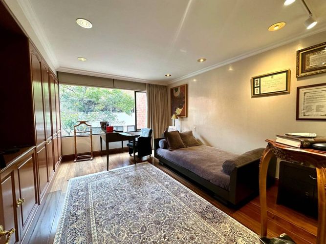 Apartamento de 3 alcobas en venta en La Cabrera, Bogotá, 396 m² · foto 12 de 24