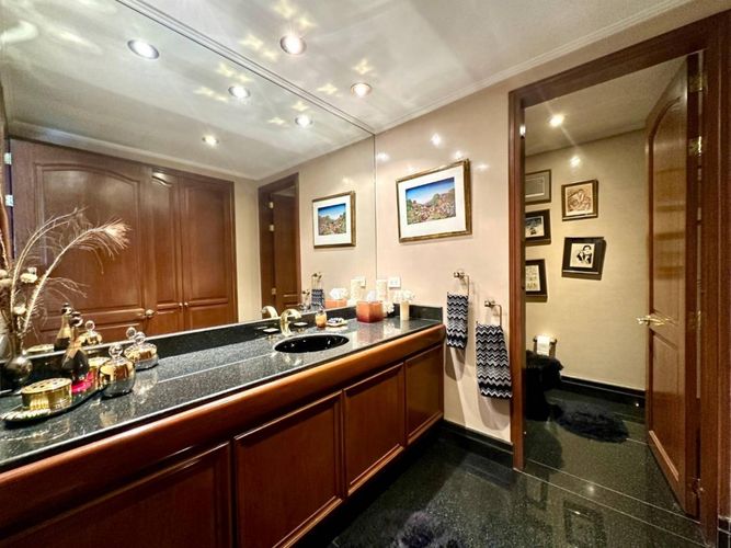 Apartamento de 3 alcobas en venta en La Cabrera, Bogotá, 396 m² · foto 22 de 24