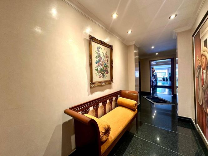 Apartamento de 3 alcobas en venta en La Cabrera, Bogotá, 396 m² · foto 23 de 24