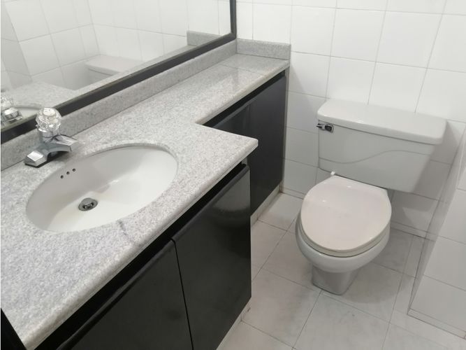 Apartamento de 5 alcobas en venta en Escuela De Infanteria, Bogotá, 196 m² · foto 2 de 23