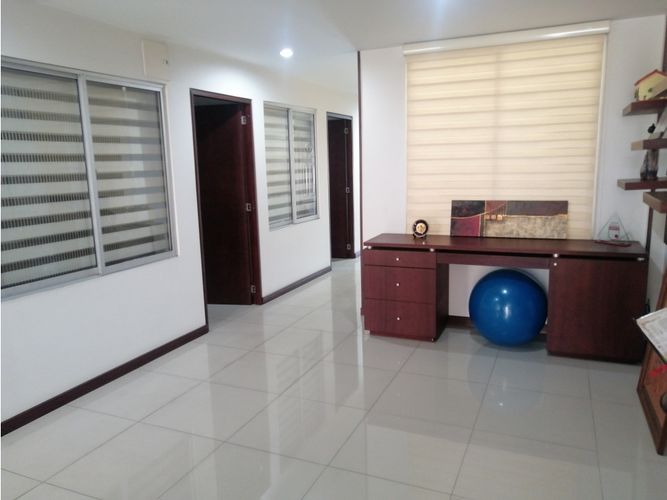 Edificio en venta en San Isidro, Zipaquirá, 750 m² · foto 3 de 11