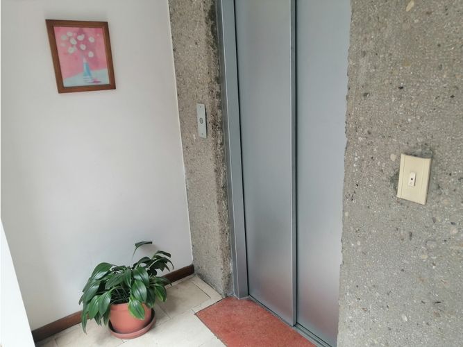 Apartamento de 5 alcobas en venta en Escuela De Infanteria, Bogotá, 196 m² · foto 19 de 23