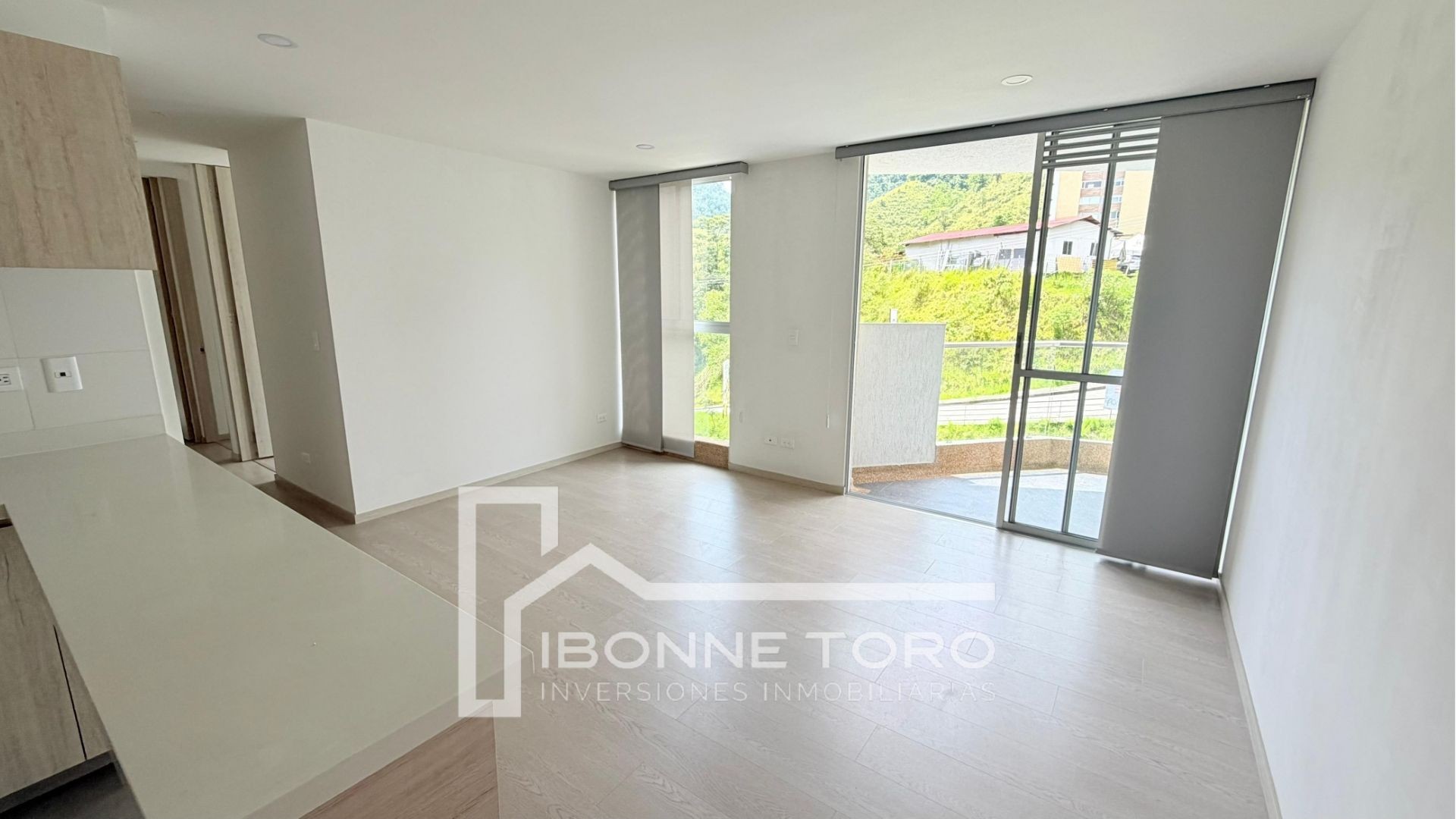 Apartamento en venta en Expoferias, Manizales · foto 3 de 8