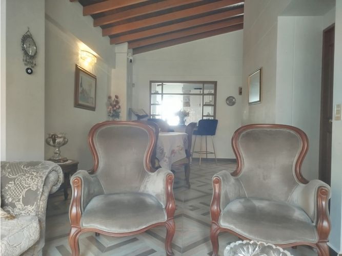 Apartamento de 3 alcobas en venta en El Nogal- Los Almendros, Medellín, 116 m² · foto 2 de 24