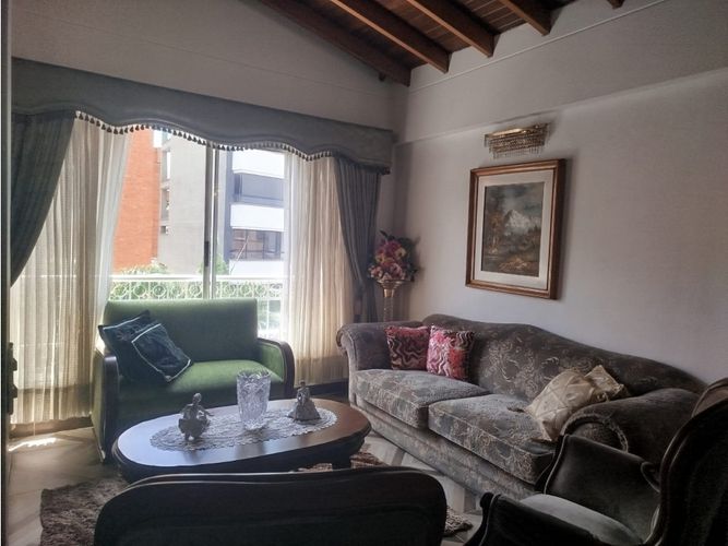 Apartamento de 3 alcobas en venta en El Nogal- Los Almendros, Medellín, 116 m² · foto 4 de 24